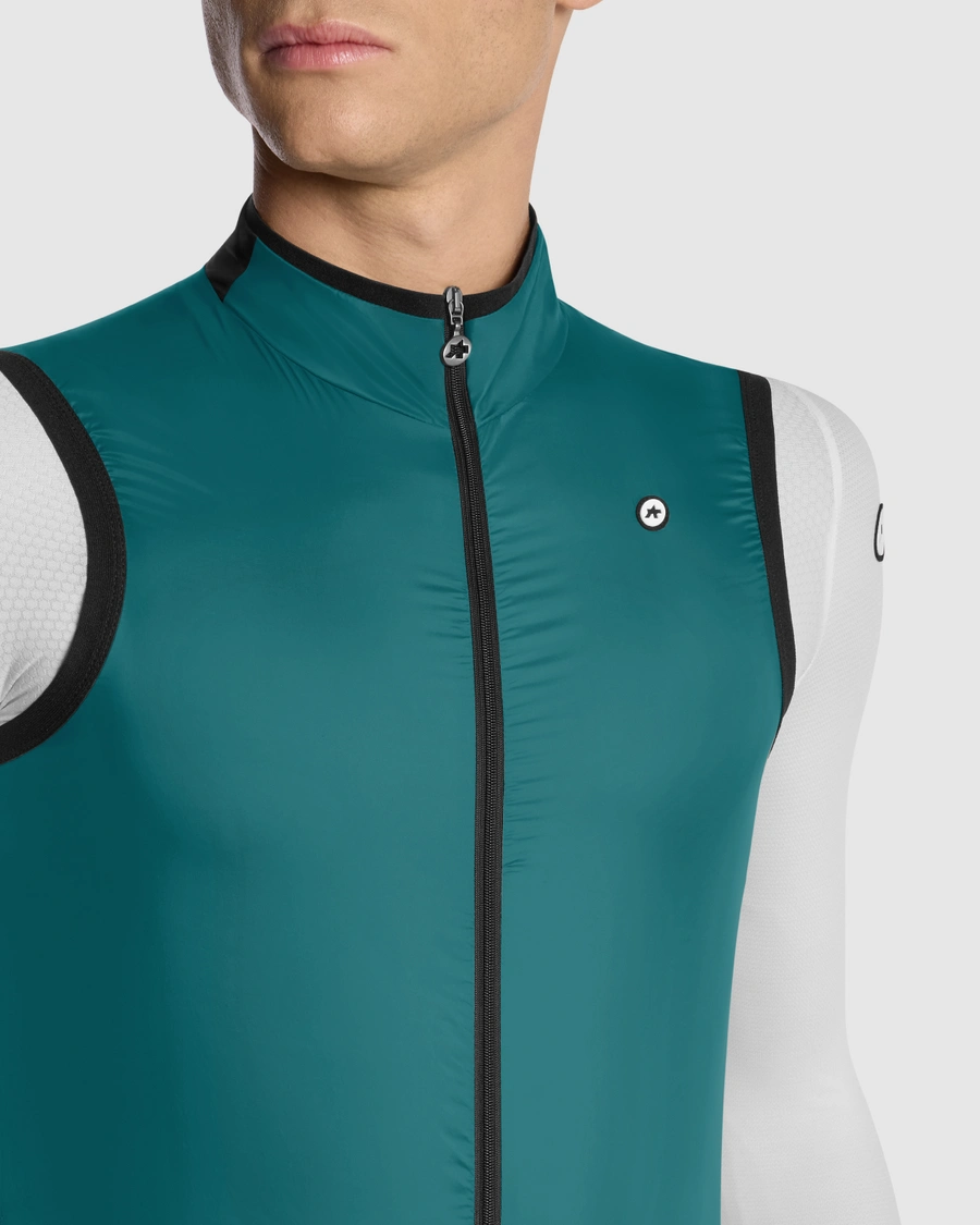 Жилетка ASSOS MILLE GT Wind Vest C2 Foundation Green - Зображення 4
