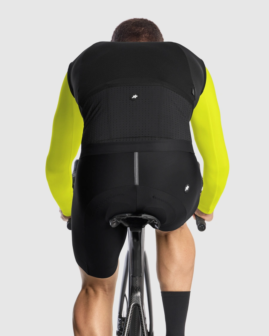 Жилетка ASSOS EQUIPE R Spring Fall Gilet S11 Black Series - Зображення 4