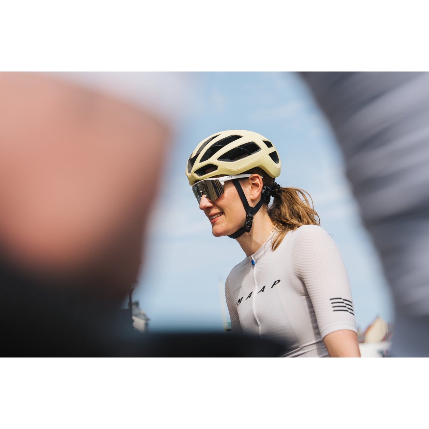 Шолом KASK Protone Icon WG11 Celestial Yellow Matt для шосейного велоспорту, in use