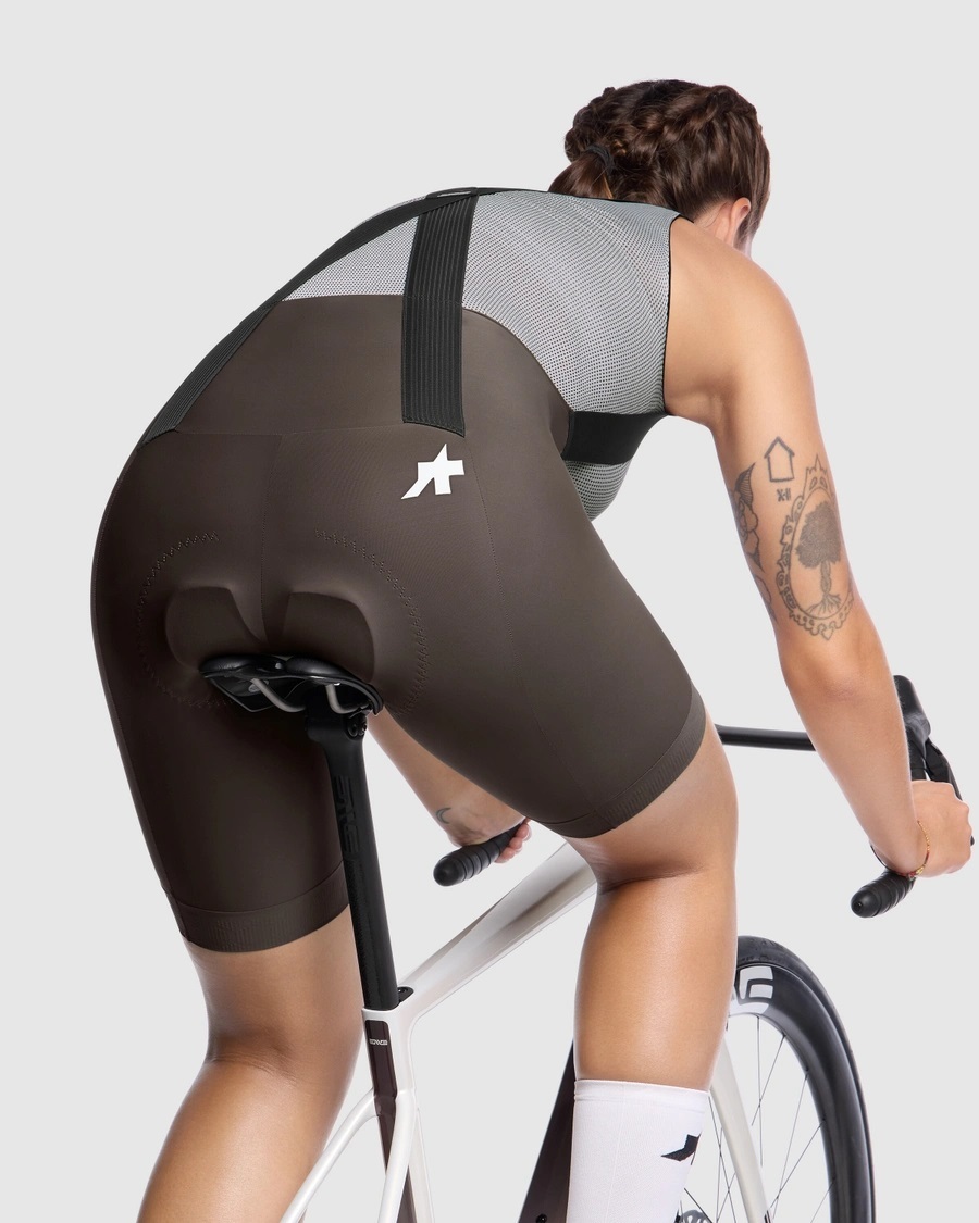 Велотруси ASSOS UMA GT Bib Shorts S11 Lady Wild Brown - Зображення 5